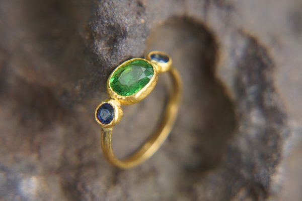 24k sapphire ring//artisan emerald ring//tsavorite 24k ring///24k gold ring//24k gold sapphire tsavorite ring//blue sapphire ring