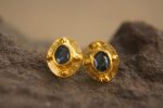 solid gold 24k//sapphire Studs//blue sapphire Earrings//24k gold earrings//dangle blue sapphire studs//artisan handmade 24k gold earrings