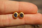 solid gold 24k//sapphire Studs//blue sapphire Earrings//24k gold earrings//blue sapphire studs//artisan handmade 24k gold earrings//24k gold