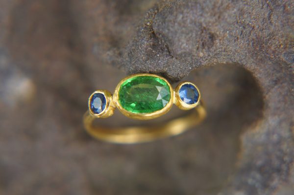 24k sapphire ring//artisan emerald ring//tsavorite 24k ring///24k gold ring//24k gold sapphire tsavorite ring//blue sapphire ring