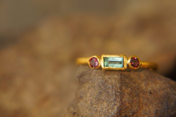 24k gold blue tourmaline and red sapphire ring//gold tourmaline and sapphire artisan ring//hand made tourmaline ring//tourmaline gold ring