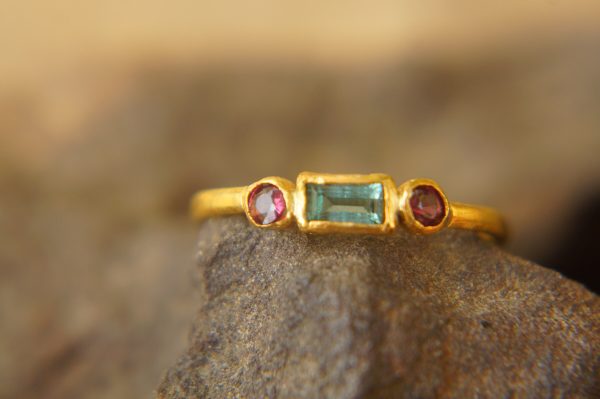 24k gold blue tourmaline and red sapphire ring//gold tourmaline and sapphire artisan ring//hand made tourmaline ring//tourmaline gold ring
