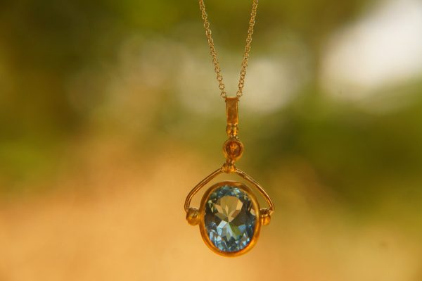 24k gold blue topaz and orange sapphire pendant//topaz and sapphire 24k gold necklace//artisan 24k gold pendant//gold topaz sapphire chain