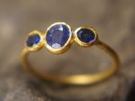 blue sapphires ring// gold sapphire ring//blue sapphire gold ring//stones ring//24k gold ring//fine gold ring//oval & circle blue sapphires