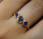 blue sapphires ring// gold sapphire ring//blue sapphire gold ring//stones ring//24k gold ring//fine gold ring//oval & circle blue sapphires