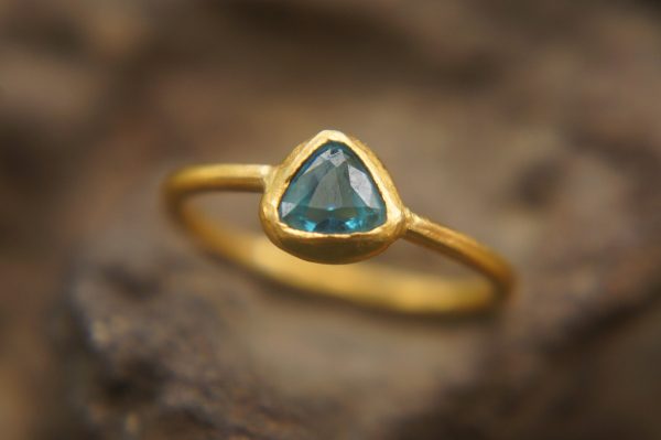 24k gold blue tourmaline ring//gold tourmaline ring//24k tourmaline jewelry//unique tourmaline engagement ring//artisan tourmaline ring
