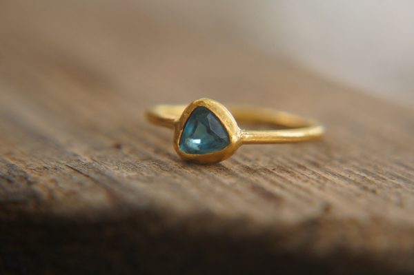 24k gold blue tourmaline ring//gold tourmaline ring//24k tourmaline jewelry//unique tourmaline engagement ring//artisan tourmaline ring