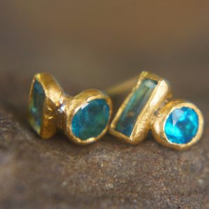 24k gold topaz and neon apatite studs//gold blue gems studs//topaz and apatite Earrings//blue earrings//24k gold jewelry