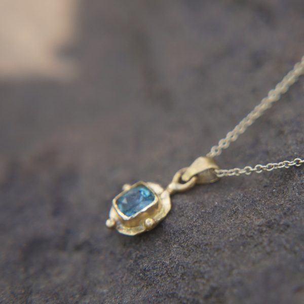24k gold blue tourmaline pendant//square blue tourmaline pendant//tourmaline gold necklace//artisan 24k gold pendant//handmade one of a king