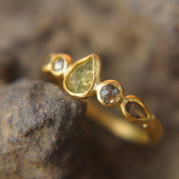 24k gold diamonds ring//drop diamond ring//unique engagement ring//diamond engagement ring//artisan diamond ring//multi stone diamond ring