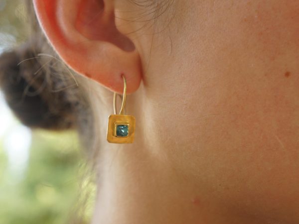 24k Natural blue Zircon gold dangle//24k solid gold earrings//handmade artisan blue Zircon earrings//24k Zircon dangle//24k blue Zircon