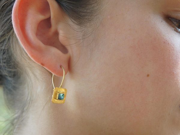 24k Natural blue Zircon gold dangle//24k solid gold earrings//handmade artisan blue Zircon earrings//24k Zircon dangle//24k blue Zircon