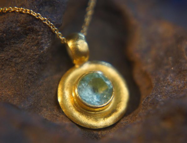 solid 24k Paraiba tourmaline gold pendant//gold tourmaline pendant//artisan gold handmade//24k gold pendant//Paraiba tourmaline pendant
