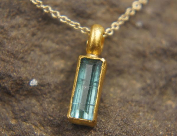 24k gold multi blue tourmaline pendant//multi color square blue tourmaline pendant//tourmaline gold necklace//artisan 24k gold pendant