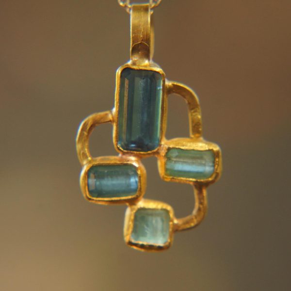 24k gold multi blue tourmaline pendant//multi color square blue tourmaline pendant//tourmaline gold necklace//artisan 24k gold pendant
