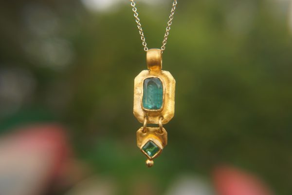 24k gold Tourmaline and emerald pendant//24k emerald necklace//handmade Tourmaline pendant//emerald and Tourmaline stones //24k gold pendant