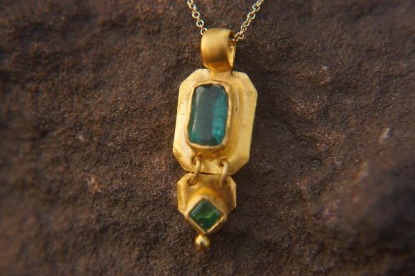 24k gold Tourmaline and emerald pendant//24k emerald necklace//handmade Tourmaline pendant//emerald and Tourmaline stones //24k gold pendant