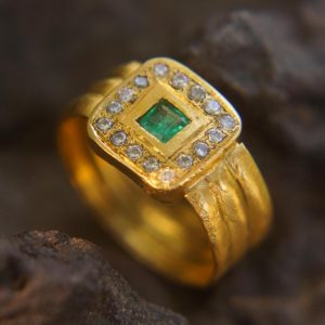 24k gold emerald and white diamond ring//multi stone gold ring//artisan 24k emerald and diamond gold ring//24k emerald and diamond ring