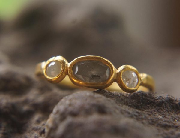 24k gold diamond's ring//rose cut diamond gold ring//grey stone artisan ring//24k gold ring//24k gold diamond's ring//24k gold artisan ring